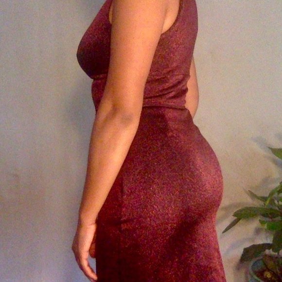 BEAUTIFUL Opening Ceremony Sparkly Burgundy Dress - Picture 3 of 3